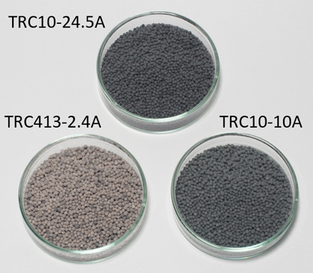 改质催化剂 (上)TRC10-24.5A、(左)TRC413-2.4A、(右)TRC10-10A